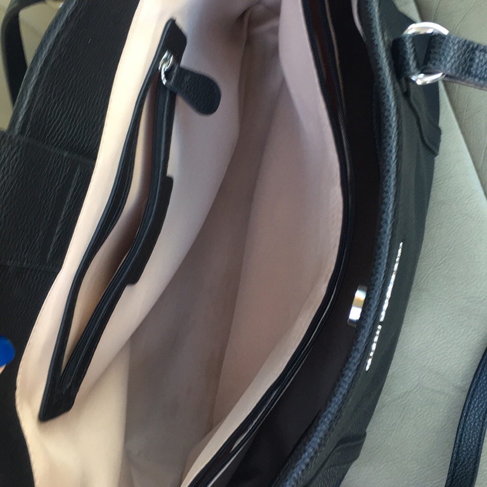 Purse - Picture 3 of 3